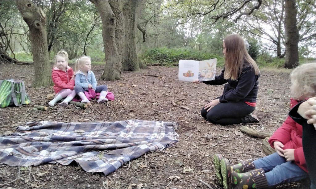 Forest School - Outdoor Reading